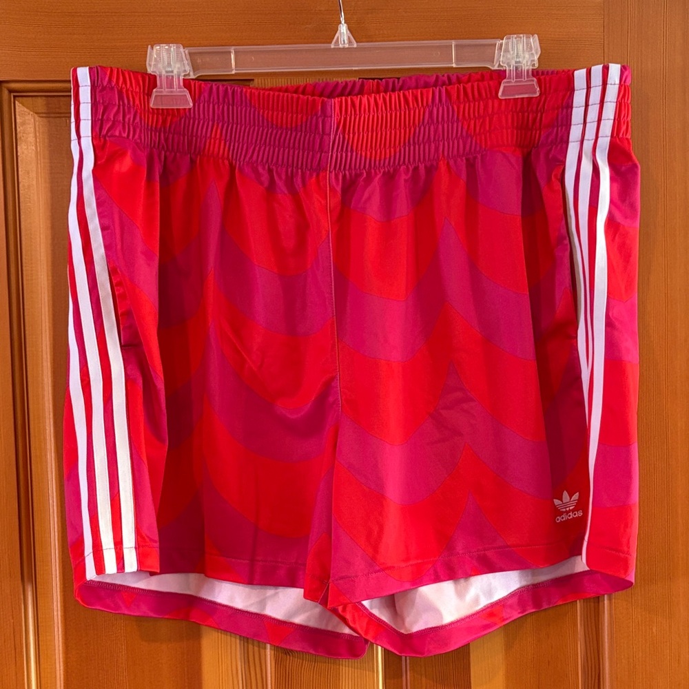 NWOT Marimekko x Adidas Women's Vibrant Red Athletic Shorts